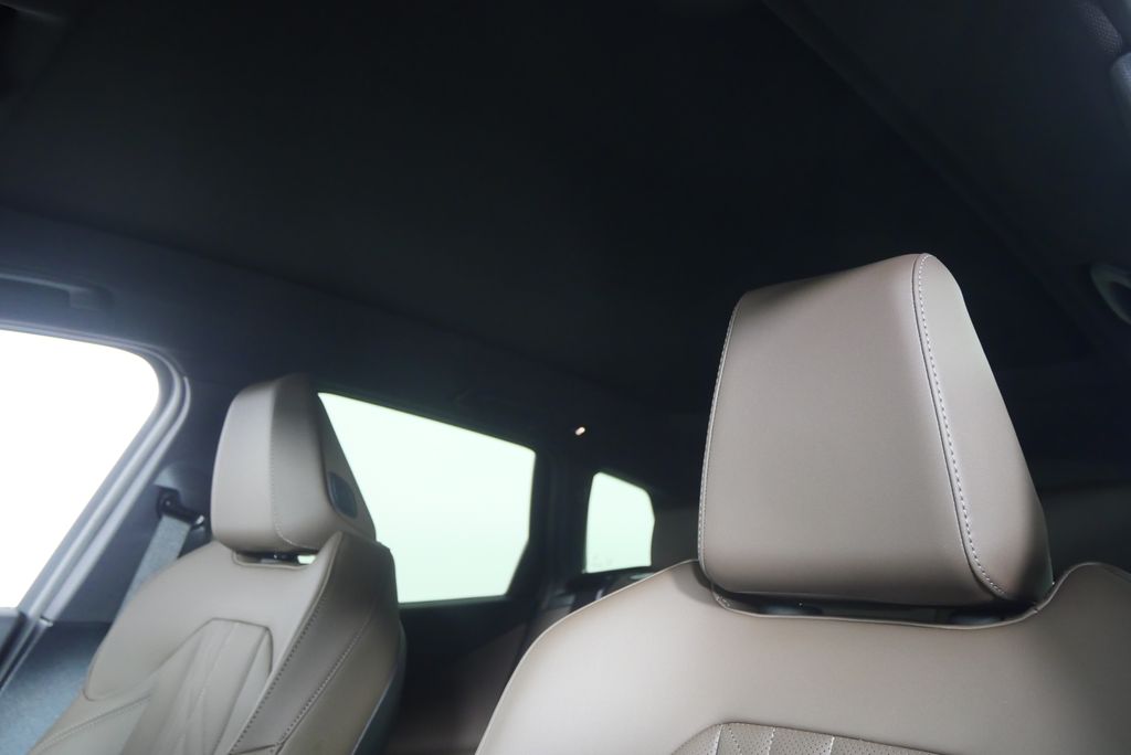 Thumbnail: 2026 BMW X3 - 11