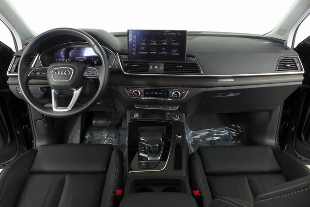 2024 Audi Q5 45 S line Premium Plus 25