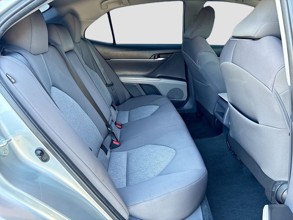 Thumbnail: 2023 Toyota Camry - 21