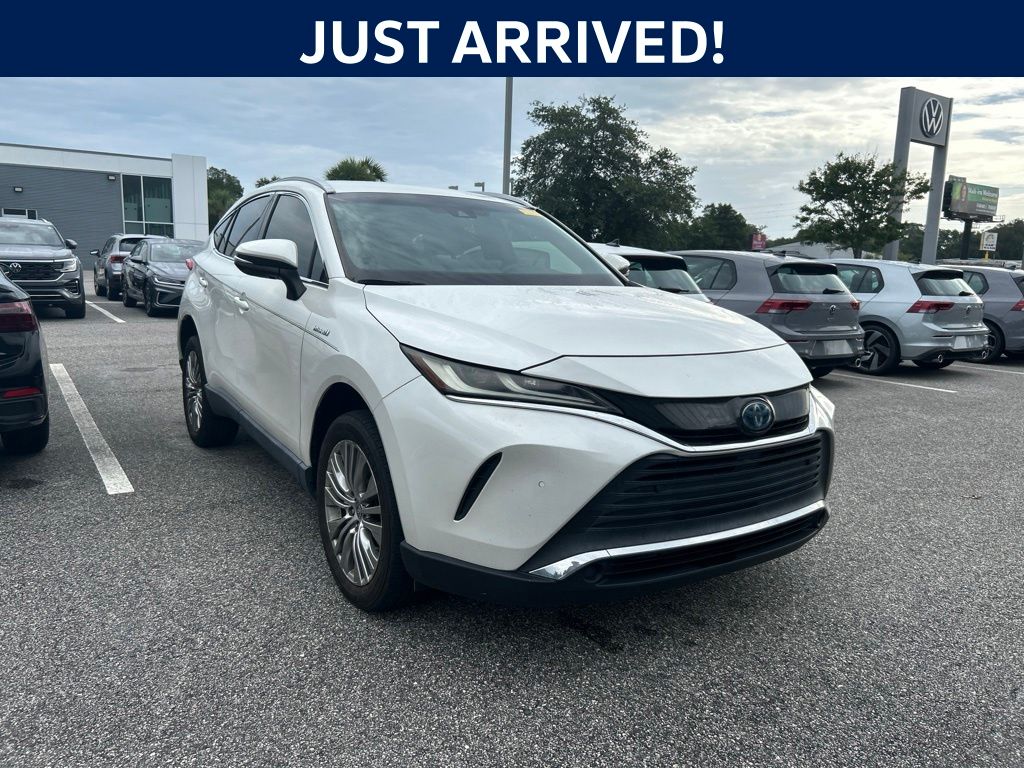 White (Blizzard Pearl) 2021 Toyota Venza SUV / Crossover All-Wheel Drive Continuously Variable Transmission