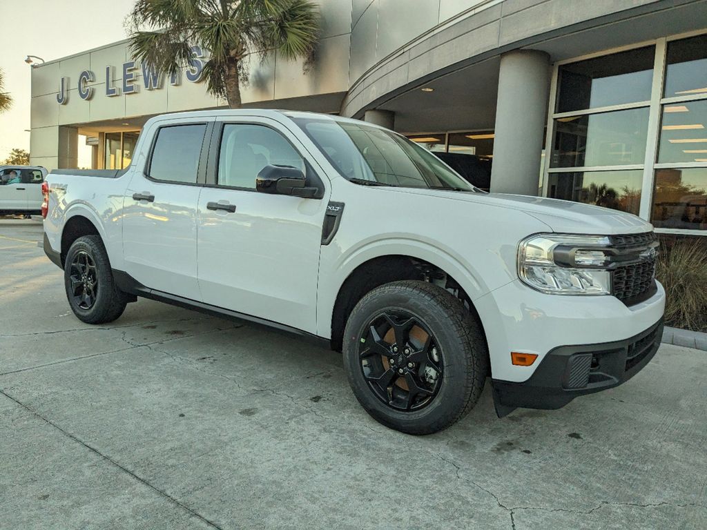 2024 Ford Maverick XLT