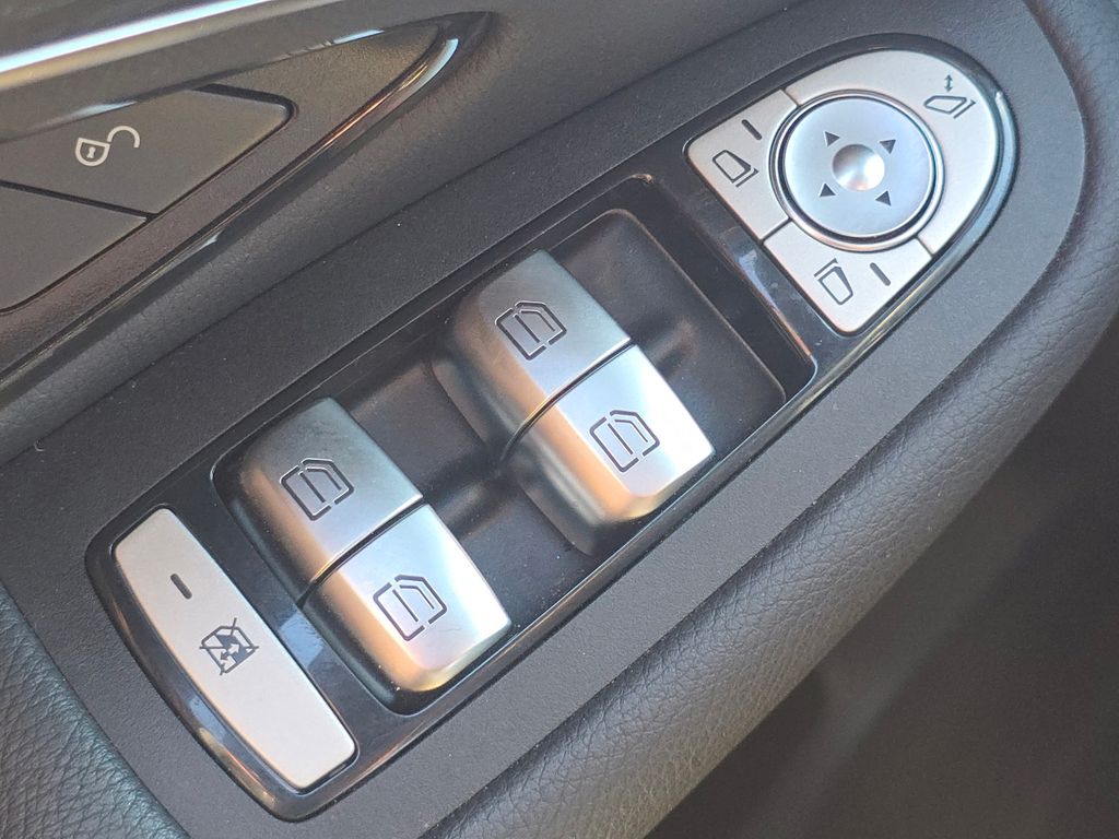 Certified Used 2022 Gray Mercedes-Benz GLC 300 image 29