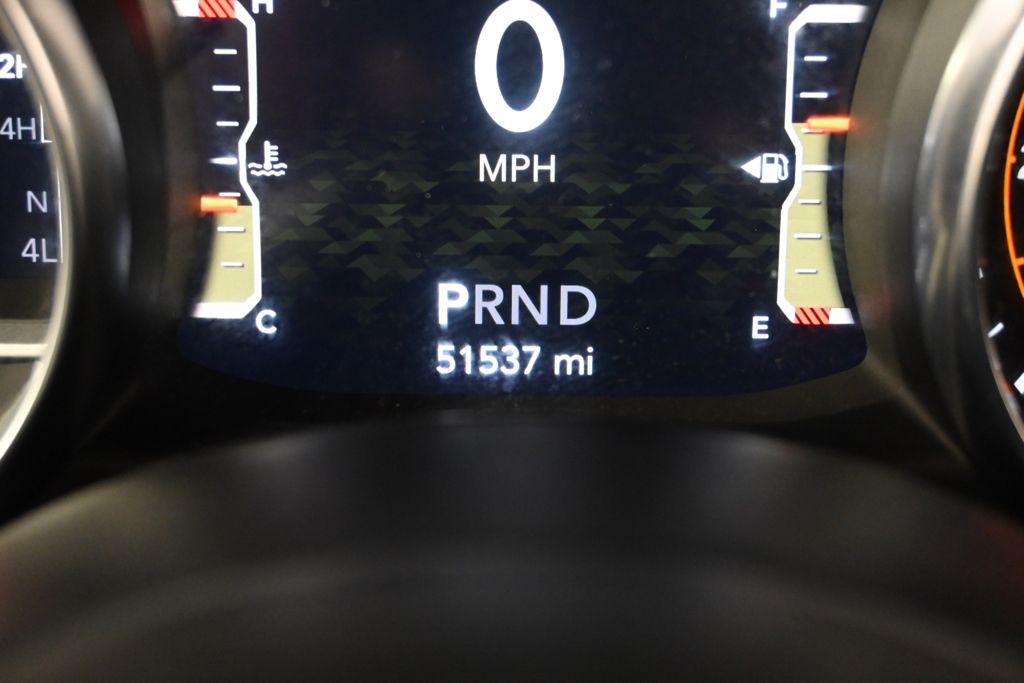 Used 2022 Green Jeep Sport image 27