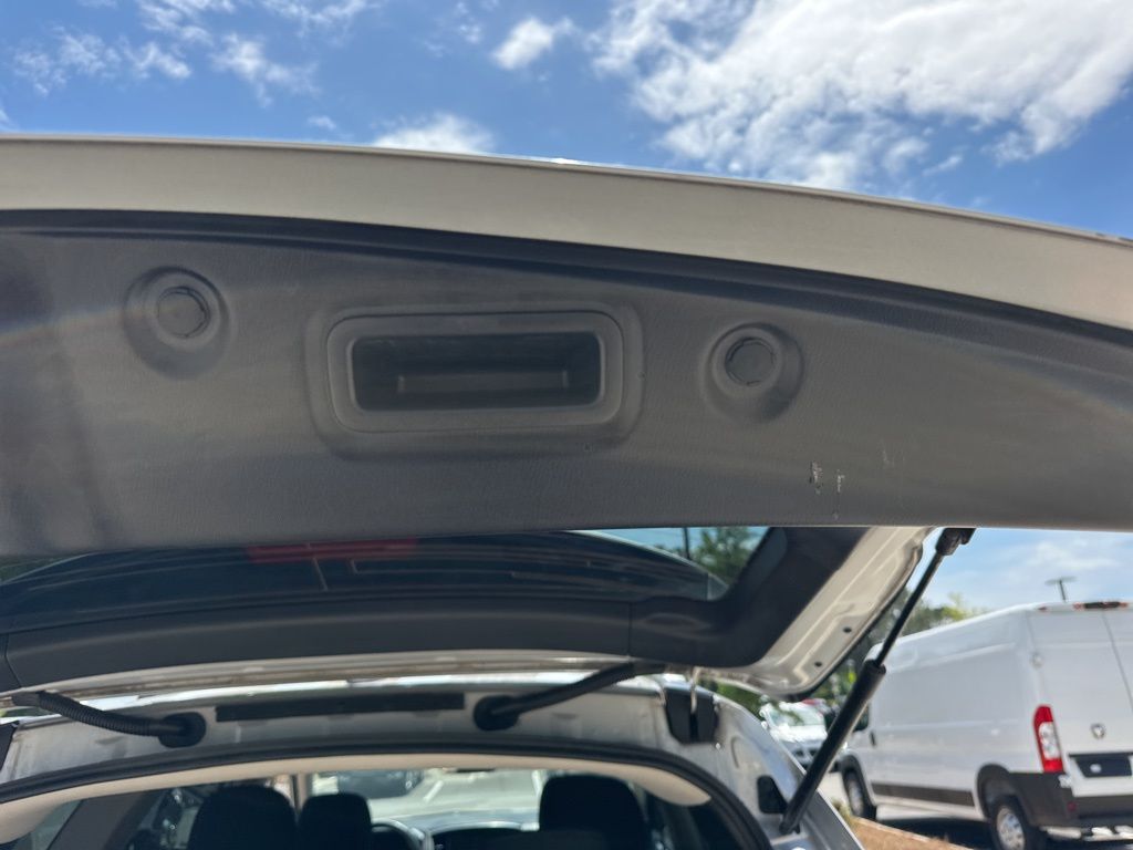 2017 Brilliant Silver Metallic Nissan Pathfinder SV FWD SUV