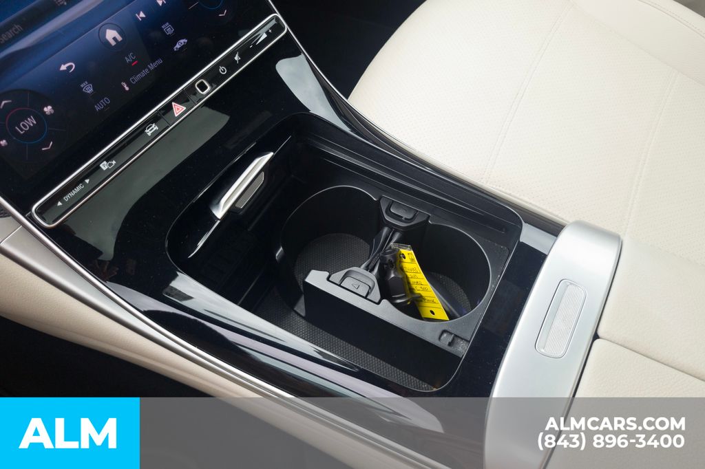 Used 2025 Black Mercedes-Benz C 300 image 10