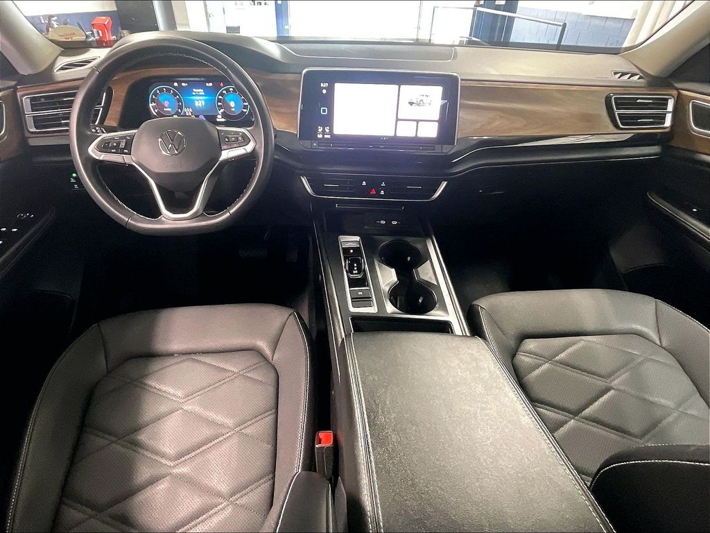 2024 Volkswagen Atlas — photo 22