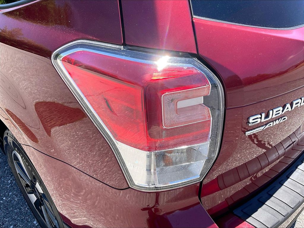 2017 Subaru Forester — photo 32