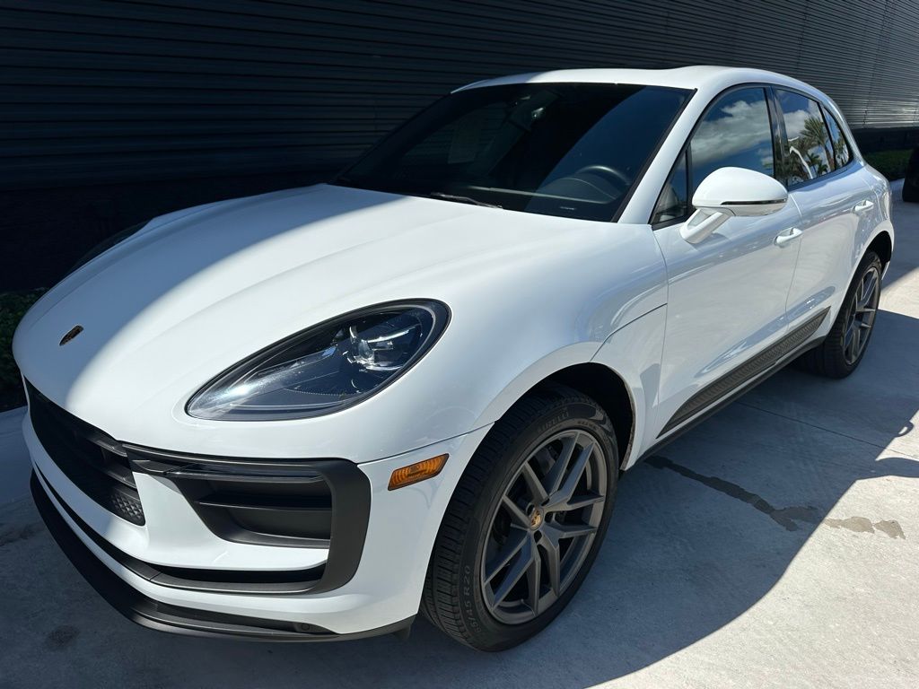 2022 Porsche Macan  6