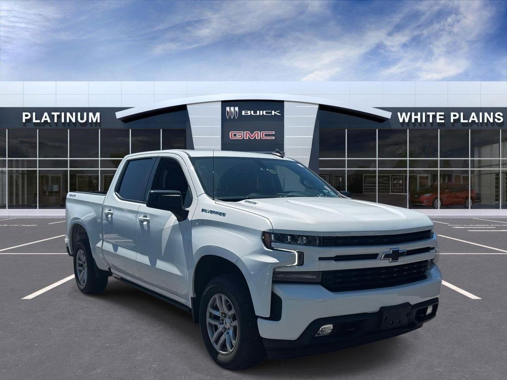 Summit White 2021 Chevrolet Silverado 1500 Pickup Truck Four-Wheel Drive Automatic
