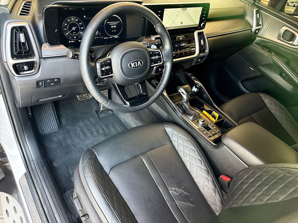 Thumbnail: 2021 Kia Sorento - 9
