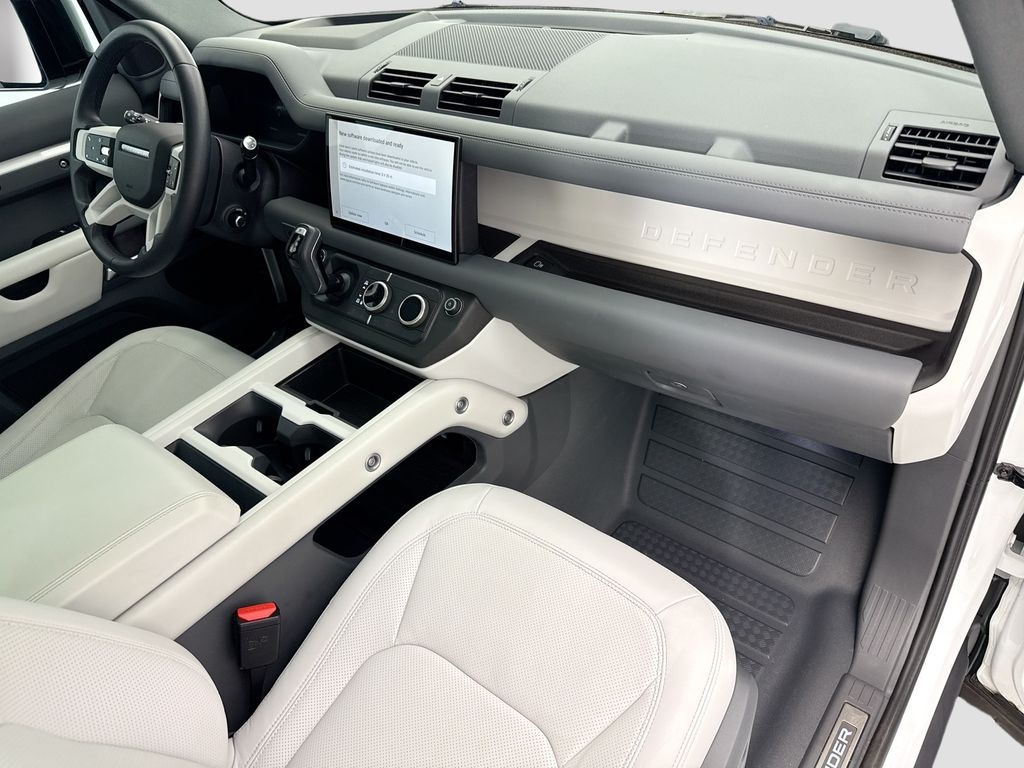 Thumbnail: 2025 Land Rover Defender - 16