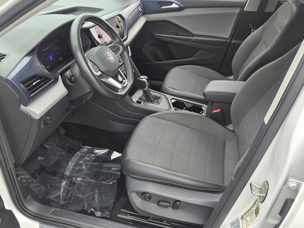 2022 Volkswagen Taos - $17,900