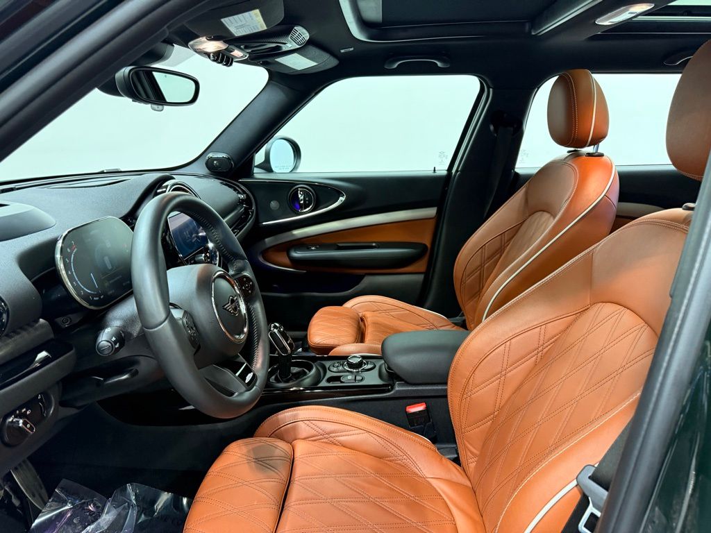 Thumbnail: 2023 MINI Cooper Clubman - 12