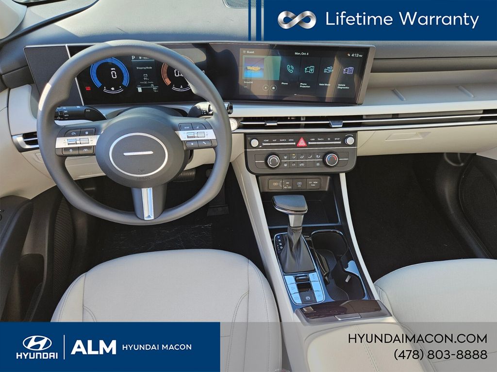 New 2026 Gray Hyundai SE FWD image 10