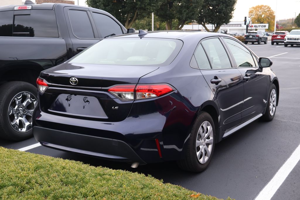 Thumbnail: 2021 Toyota Corolla - 10