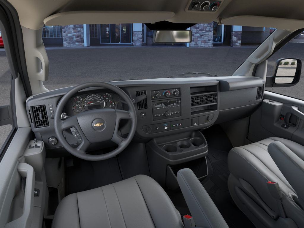2025 Chevrolet Express 3500 LS