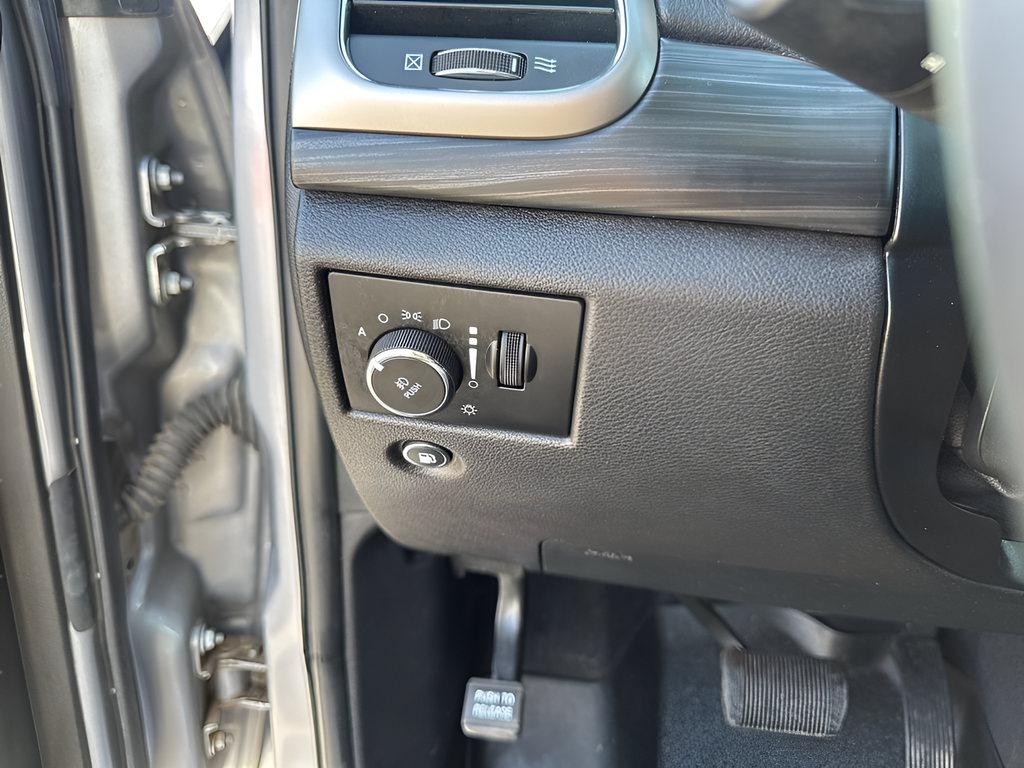 Used Car 2019 Jeep Grand Cherokee  Altitude For Sale Under $15,000 In Austin, Texas