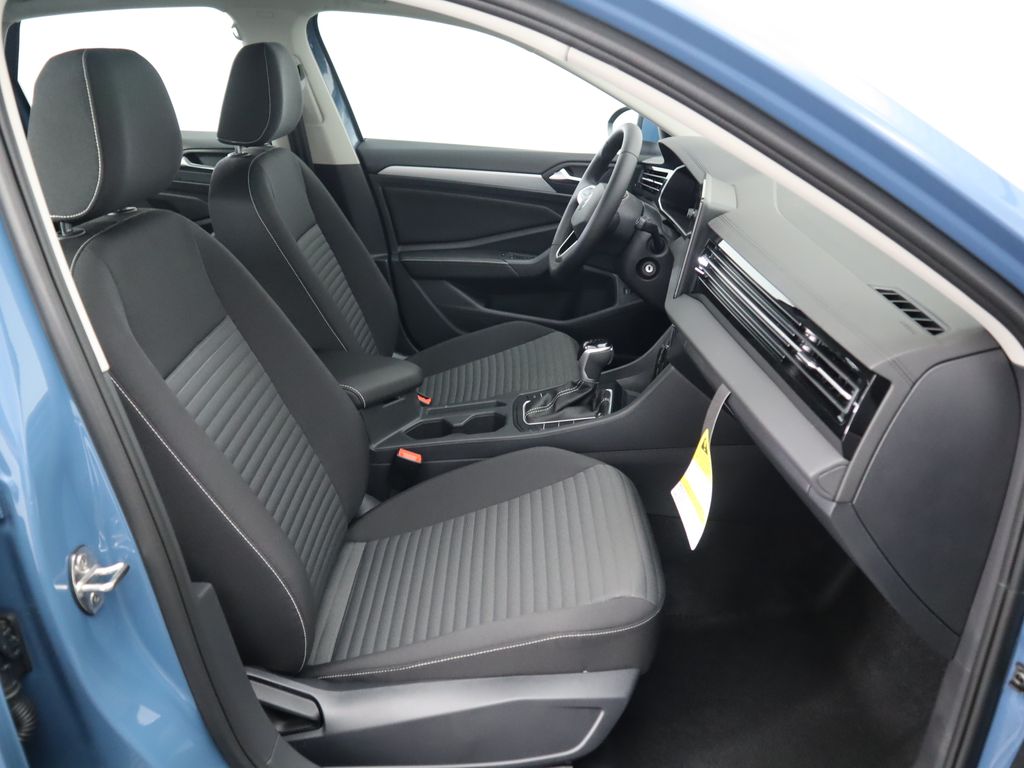 2025 Volkswagen Jetta S 21