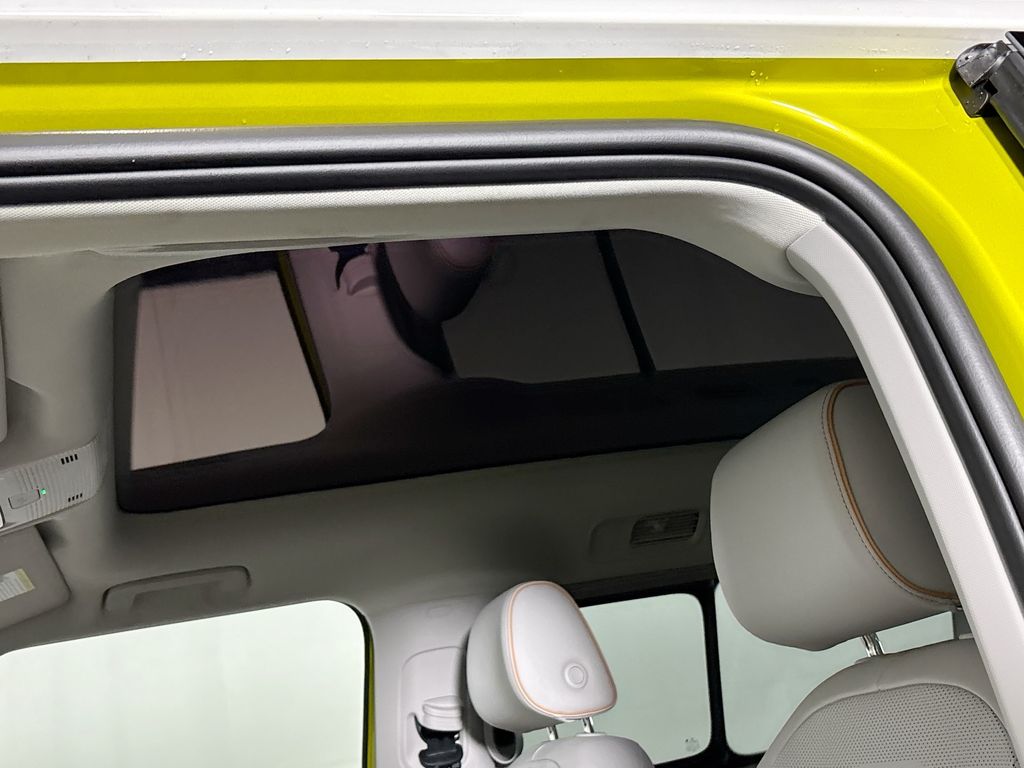 2025 Volkswagen ID. Buzz Pro S Plus