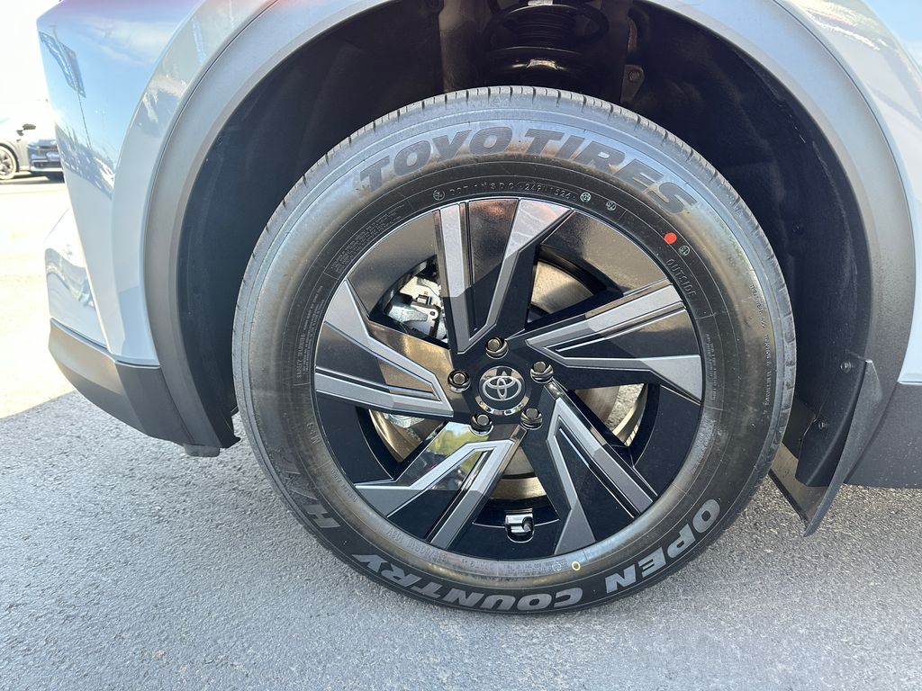 2026 Toyota C-HR SE