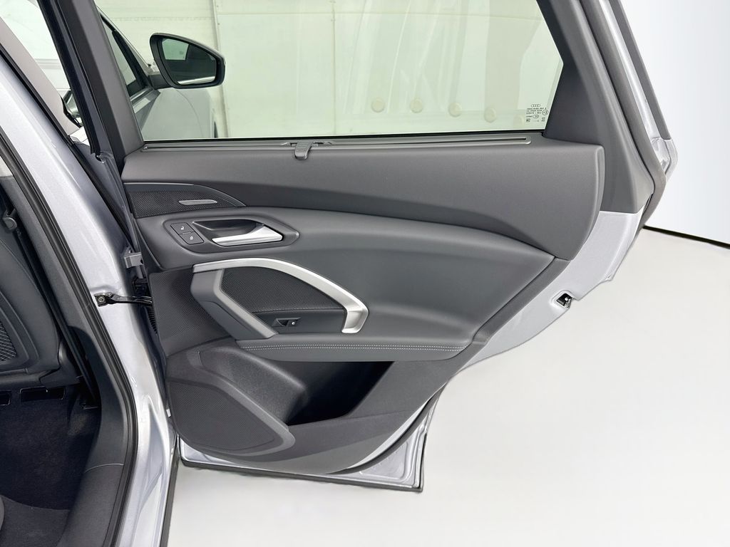 Thumbnail: 2026 Audi Q5 - 26