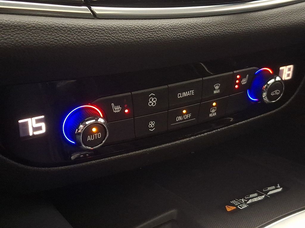 Thumbnail: 2022 Buick Enclave - 17