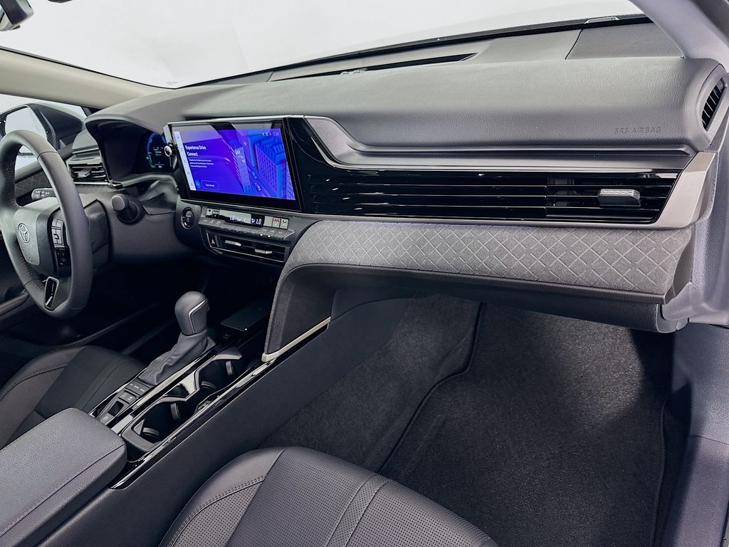 Thumbnail: 2025 Toyota Camry - 28