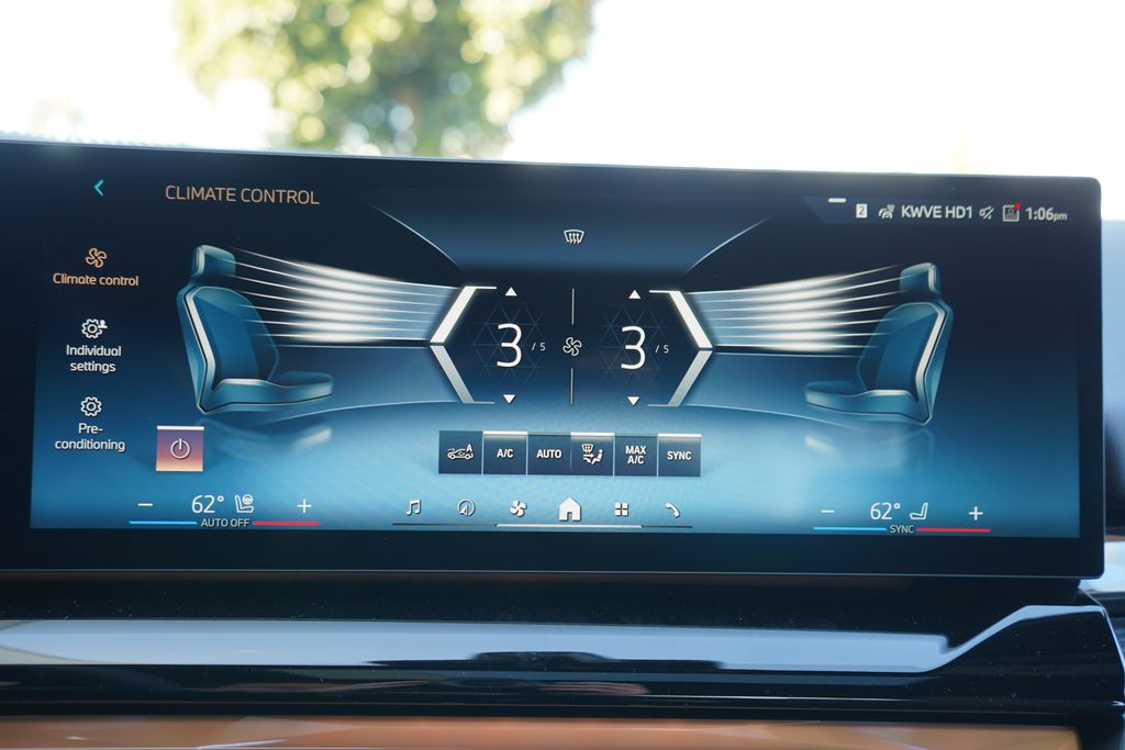 Thumbnail: 2026 BMW i5 - 18