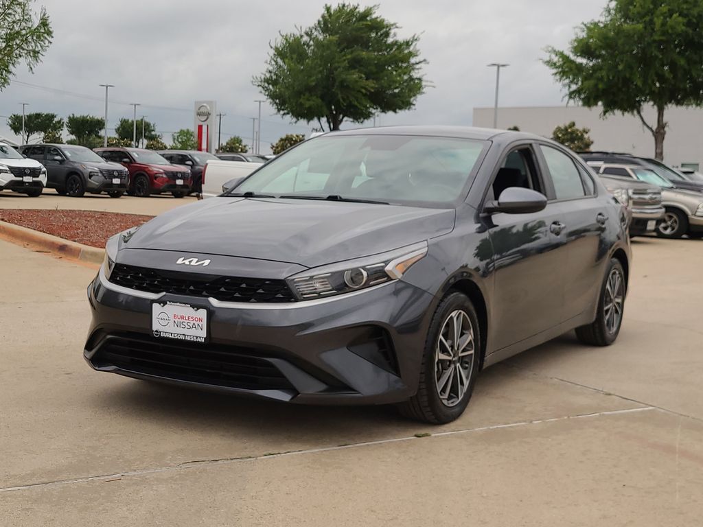 2022 Kia Forte LXS FWD