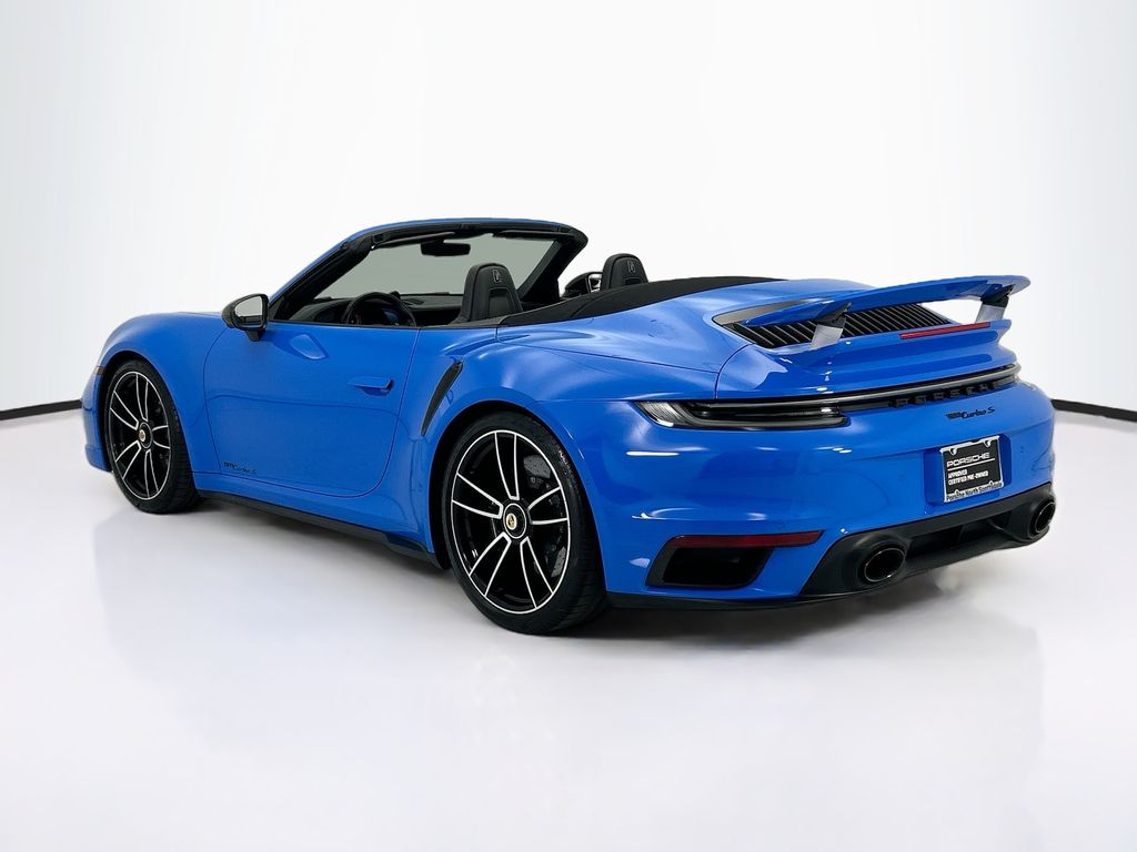 Thumbnail: 2022 Porsche 911 - 3