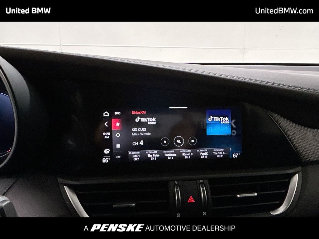 Thumbnail: 2024 Alfa Romeo Giulia - 16