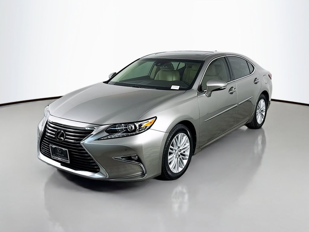 Thumbnail: 2017 Lexus ES - 1