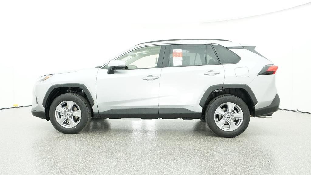 Thumbnail: 2025 Toyota RAV4 - 28