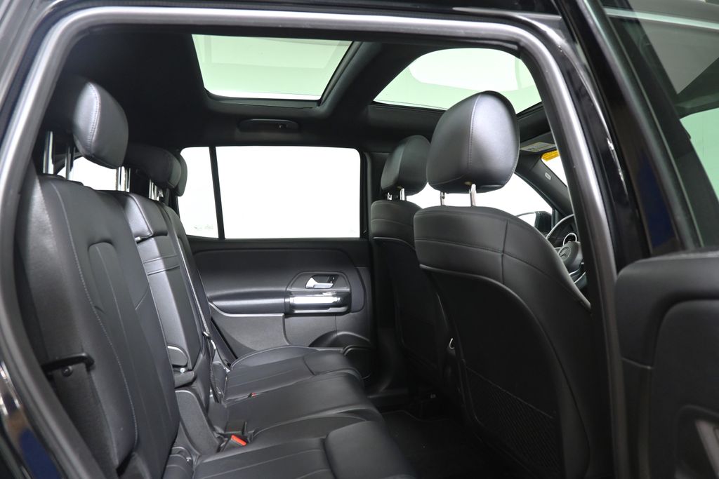 2020 Mercedes-Benz GLB 250 25