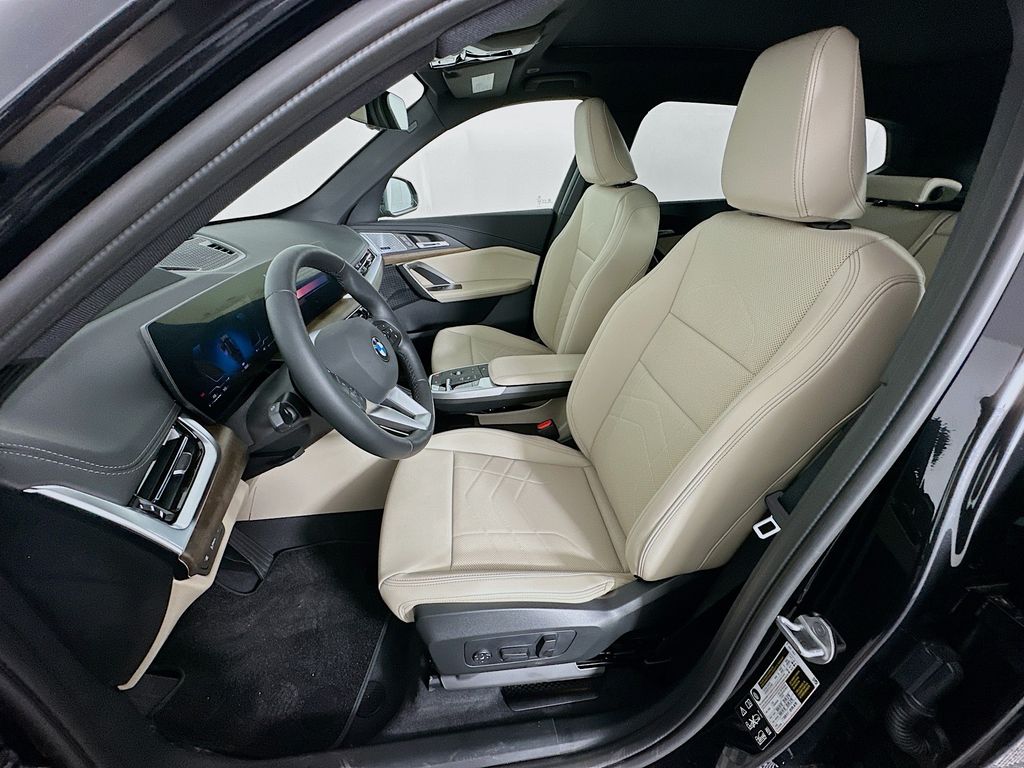 Thumbnail: 2025 BMW X1 - 16