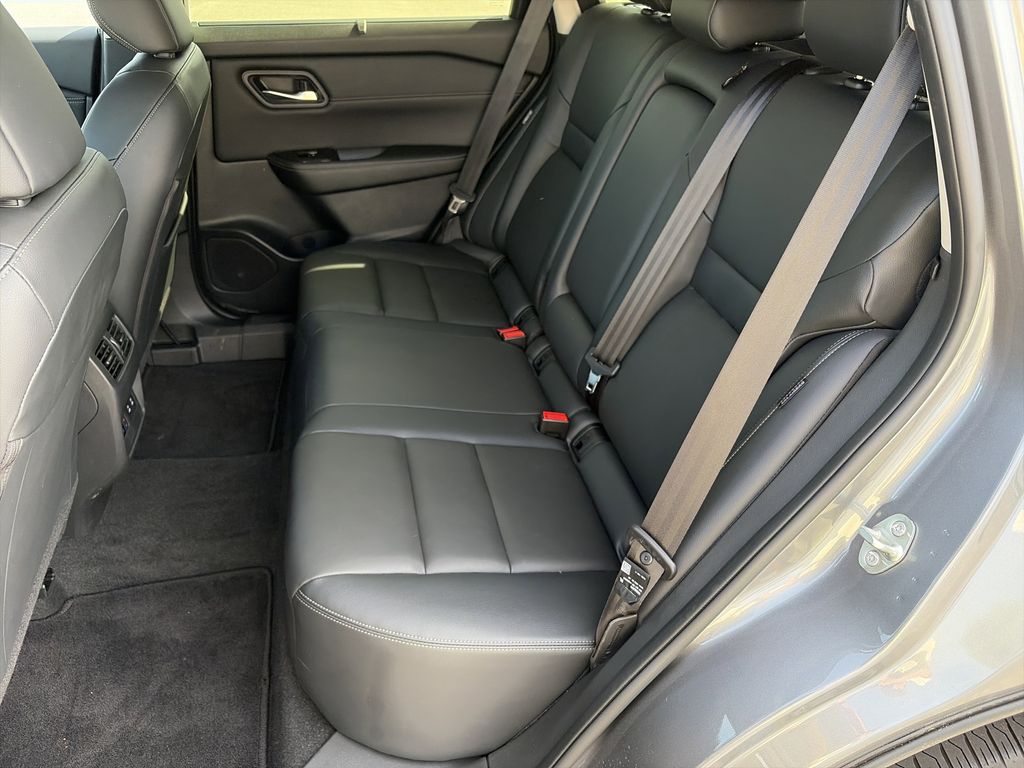 Used 2025 Nissan Rogue SUV