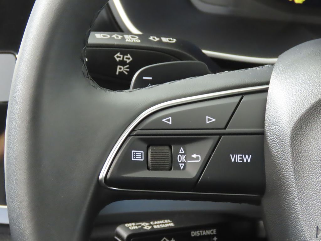 Thumbnail: 2025 Audi Q3 - 17