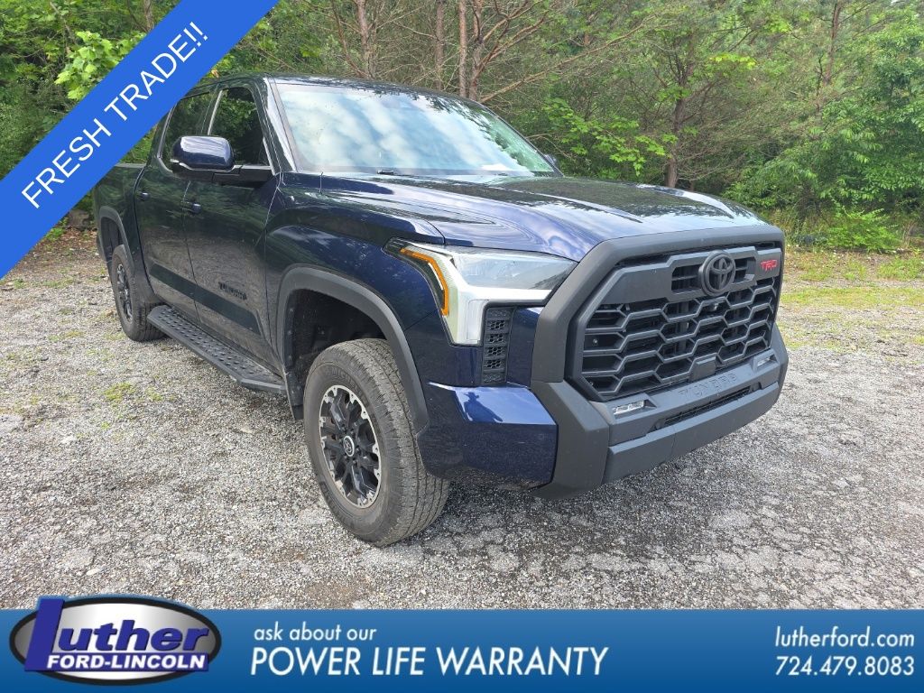 2022 Toyota Tundra SR5 CrewMax Cab 4WD