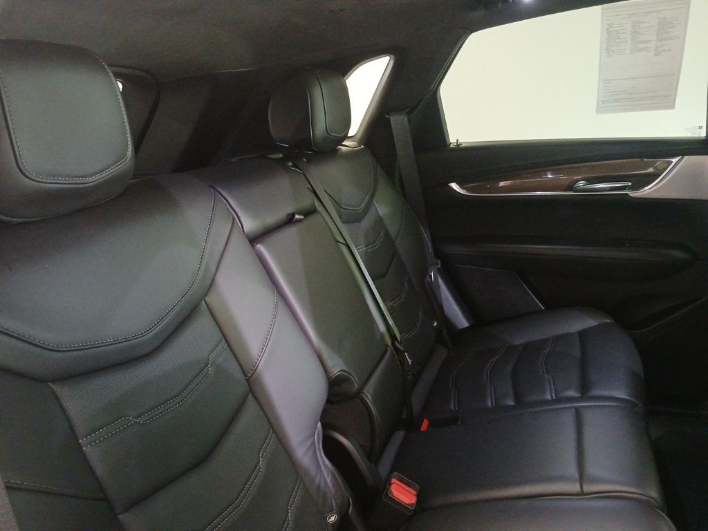 used 2022 Cadillac XT5 car, priced at $32,550
