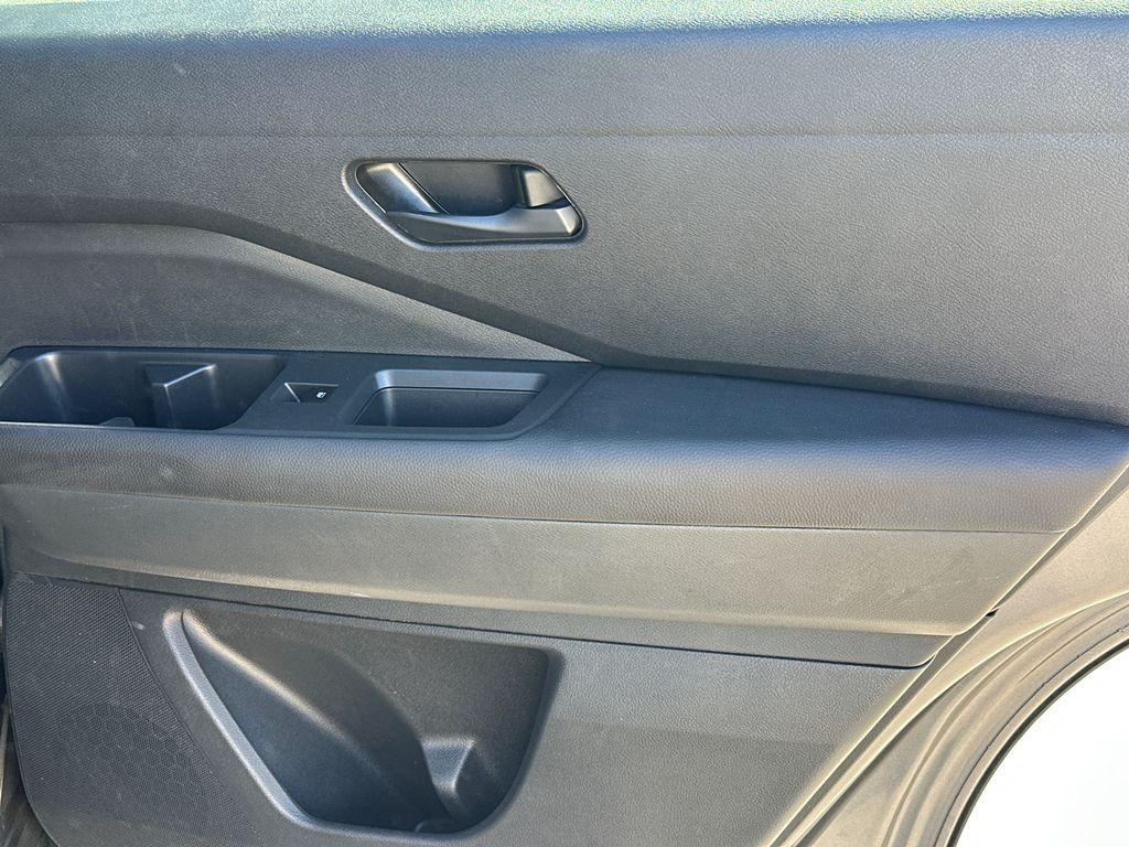 Used 2025 Gray Nissan SV image 16