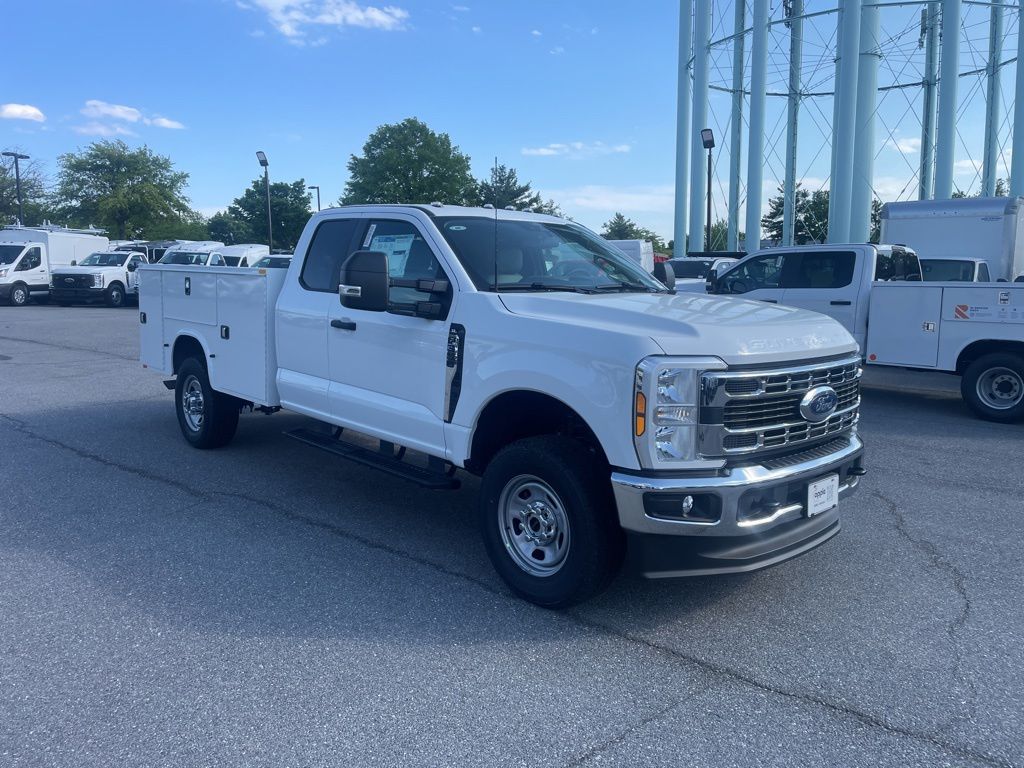 2026 Ford F-350 Chassis XL