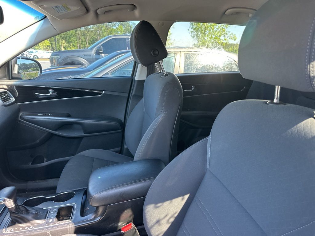 2019 Platinum Graphite Kia Sorento LX AWD SUV