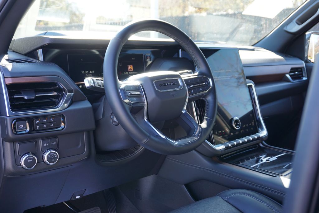 Thumbnail: 2025 GMC Yukon - 10