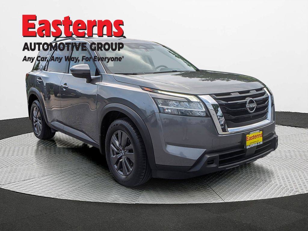 2022 Nissan Pathfinder SV - Photo 9