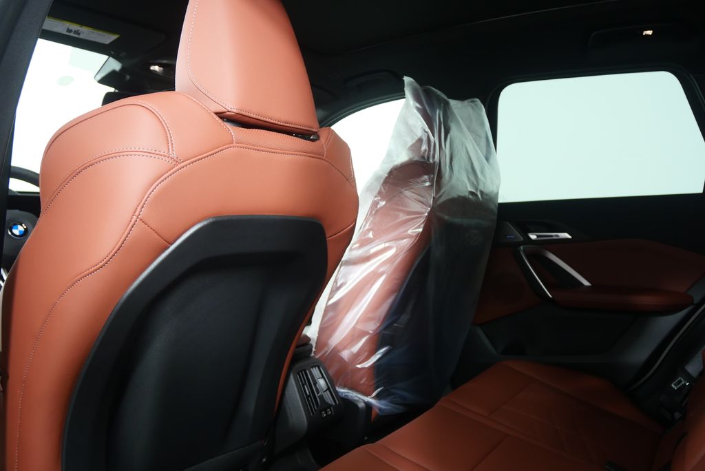 Thumbnail: 2026 BMW X1 - 16