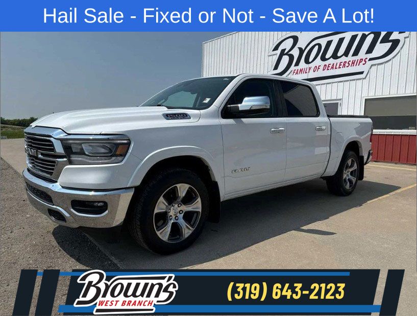 Bright White Clearcoat 2022 RAM 1500 Laramie Crew Cab 4WD Pickup Truck Four-Wheel Drive 8-Speed Automatic