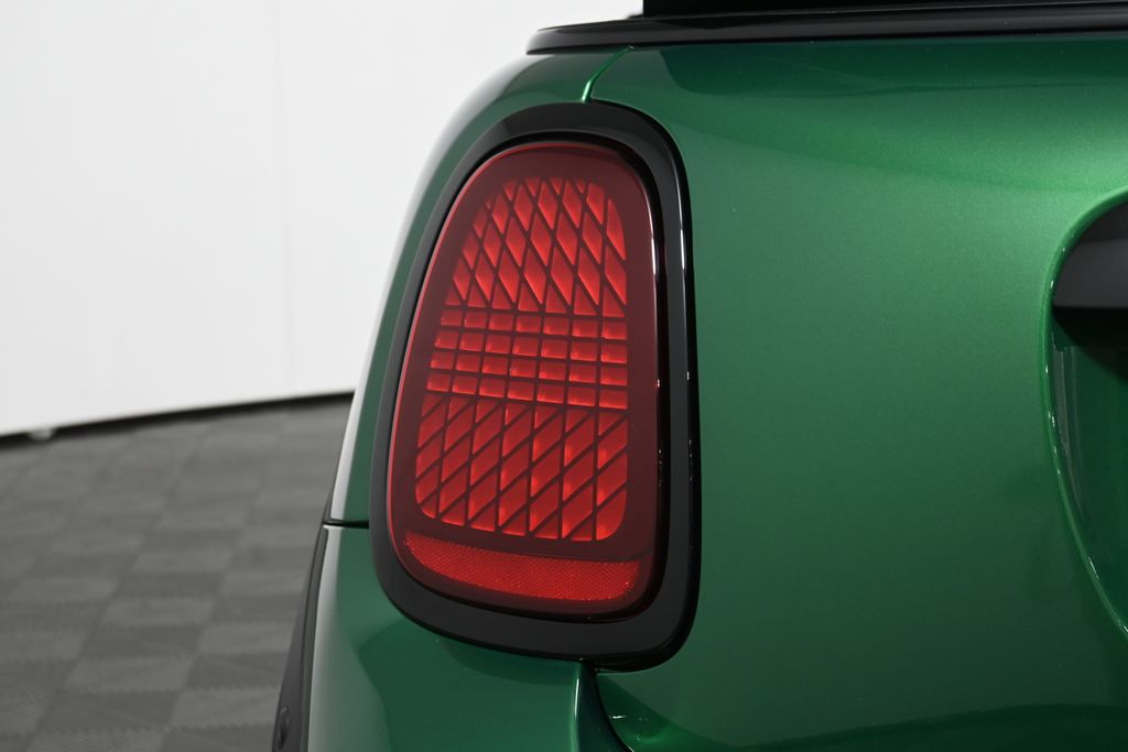 Thumbnail: 2026 MINI Cooper - 19