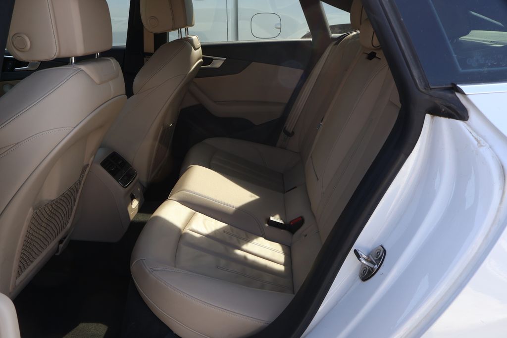 Thumbnail: 2021 Audi A5 - 32