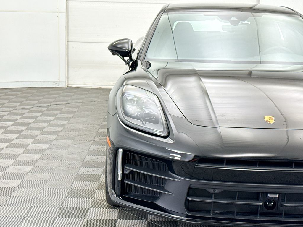 Thumbnail: 2026 Porsche Panamera - 12
