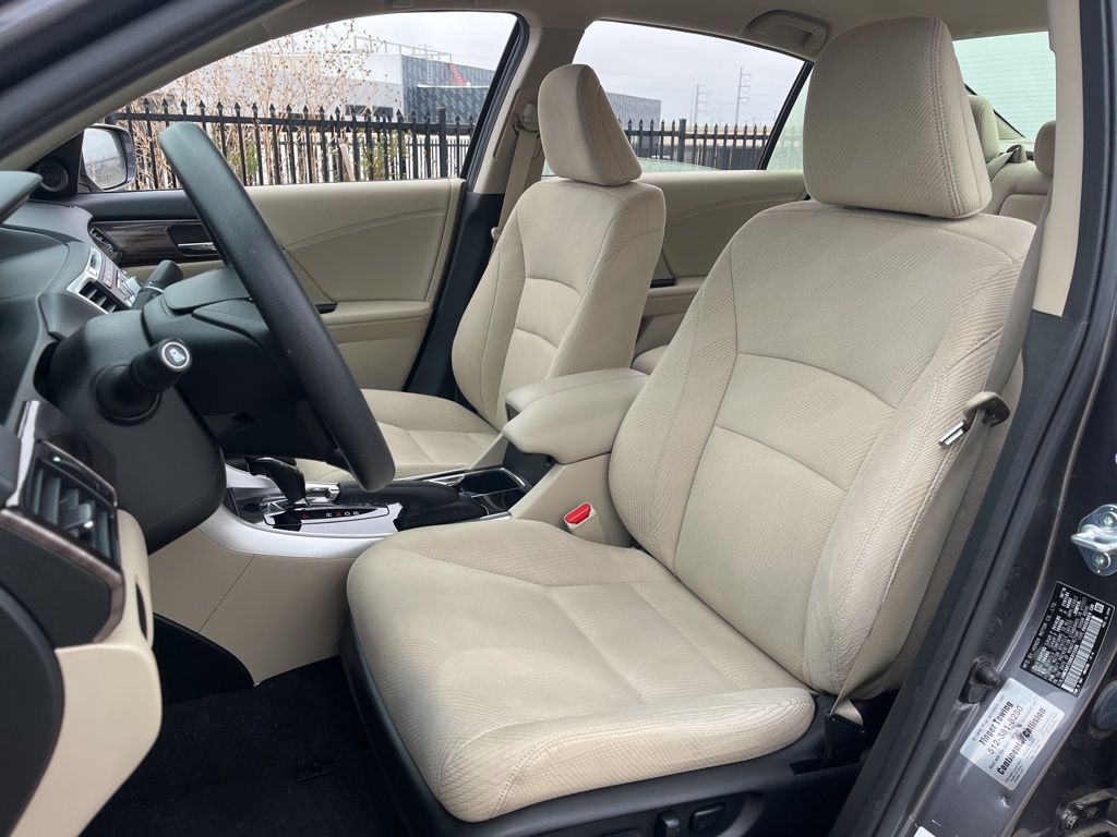 Thumbnail: 2017 Honda Accord - 25